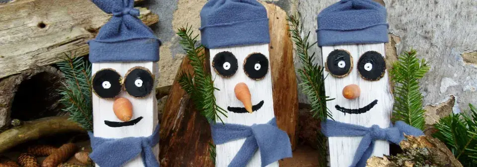sněhulák ze dřeva