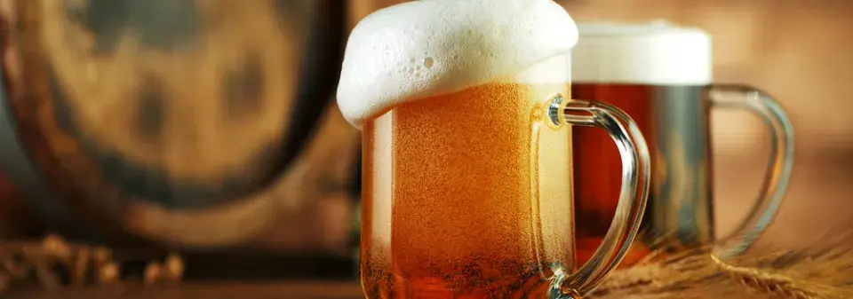 Jak otevřít pivo bez otvíráku?