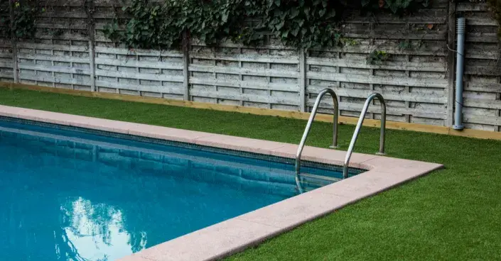 Čistý bazén Čistý bazén