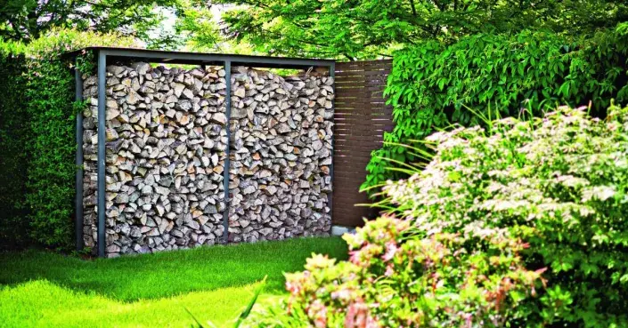 Jednoduchý atraktivní dřevník Jednoduchý atraktivní dřevník