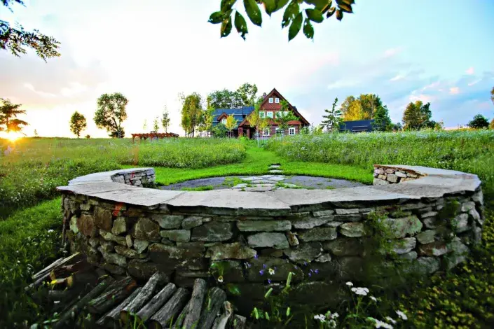 Sezení u ohniště Sezení u ohniště