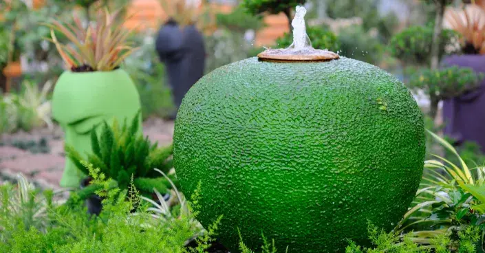 Dekorativní fontána Dekorativní fontána