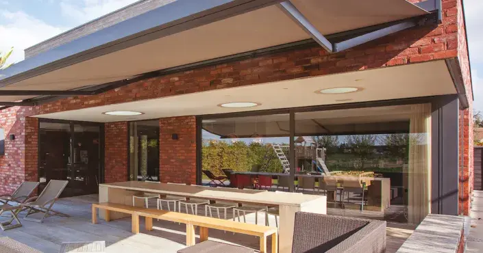 Výsuvná markýza Maron Výsuvná markýza Maron