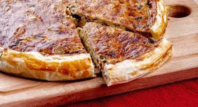 Sýrový dort s houbami Sýrový dort s houbami