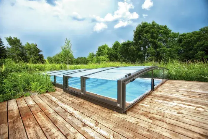 Krytý bazén na terase Krytý bazén na terase