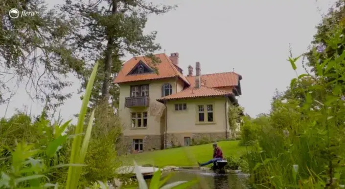 Zahrada s biotopickým jezerem Zahrada s biotopickým jezerem