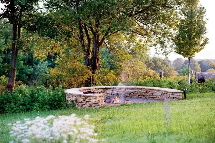 Ohniště v zahradě Ohniště v zahradě