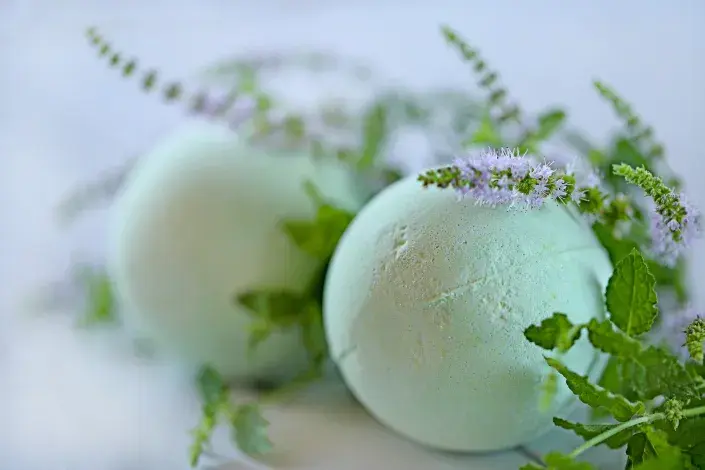 Bylinkové šumivé koule do koupele Bylinkové šumivé koule do koupele