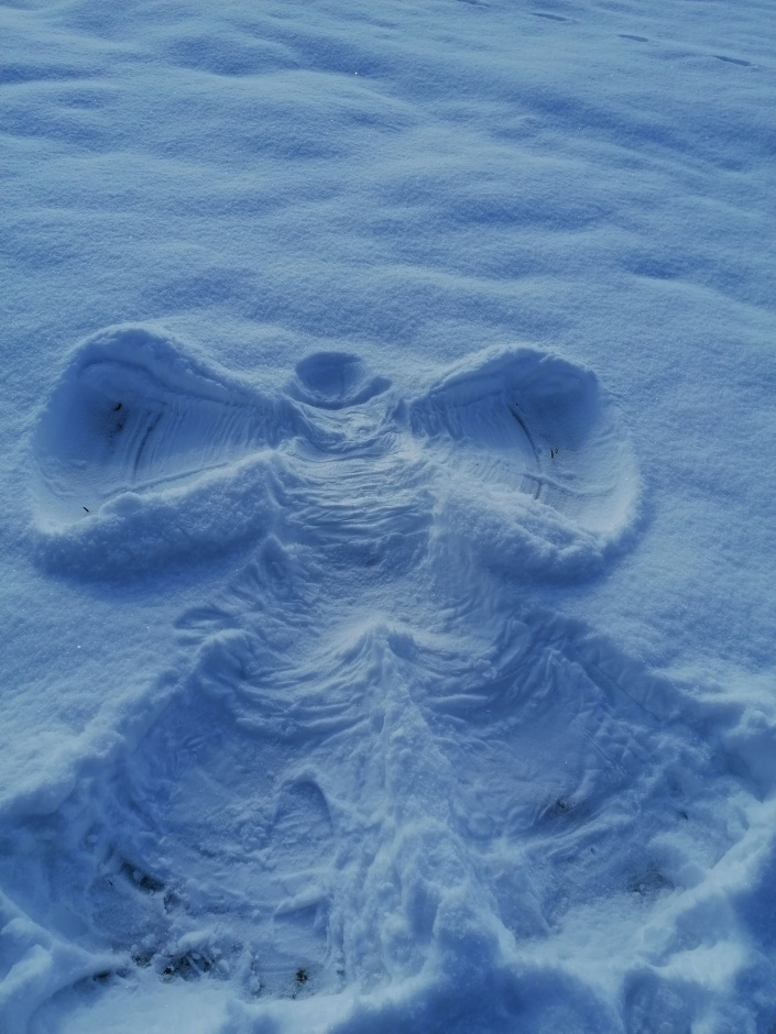 Andělíček ve sněhu