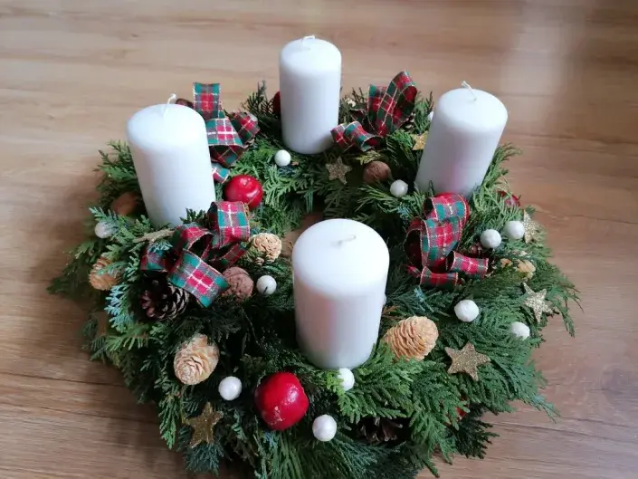 Adventní věnec Adventní věnec