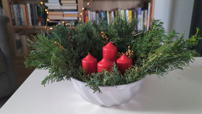 Adventní věnec.