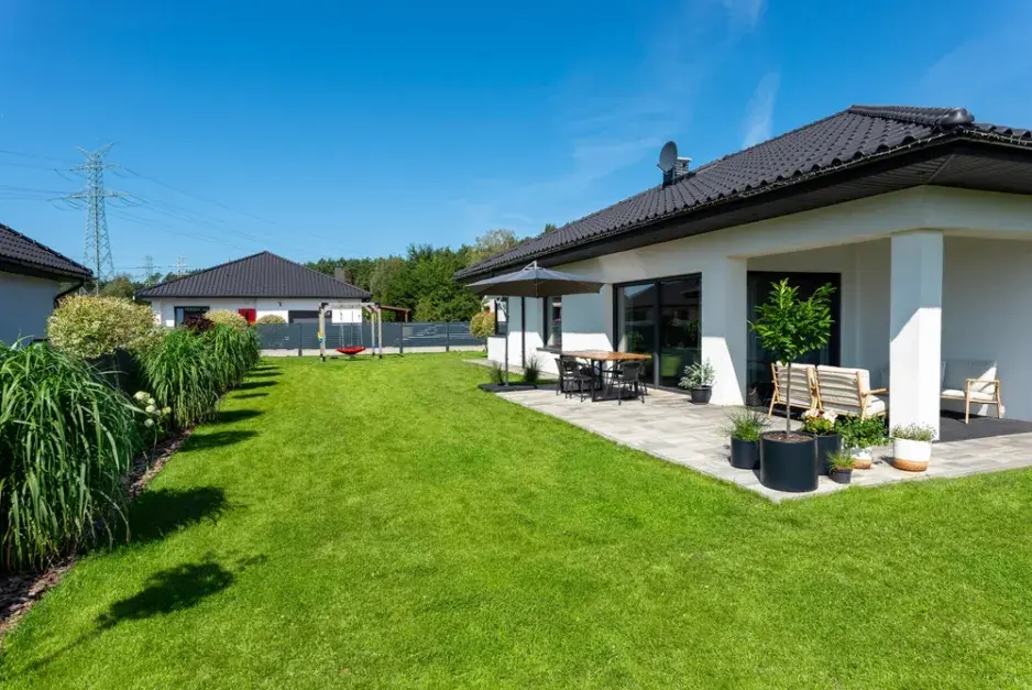 10 inspirativních teras ze dřeva, kompozitu i jako moderní betonová řešení pro rodinné domy 10 inspirativních teras ze dřeva, kompozitu i jako moderní betonová řešení pro rodinné domy