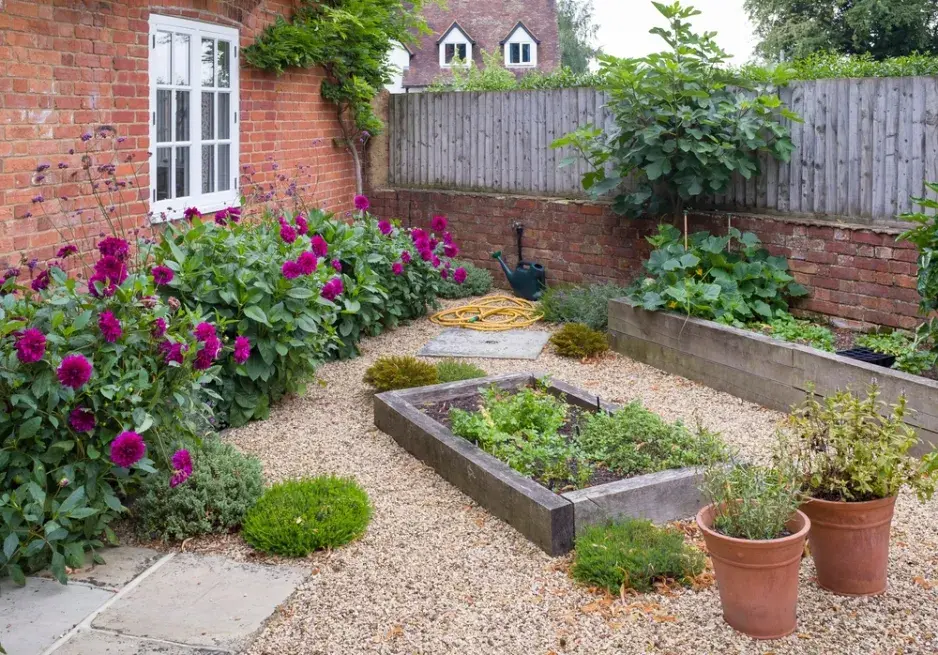 7 nápadů, jak opticky zvětšit malou zahradu pomocí výsadby, nábytku i dekorací 7 nápadů, jak opticky zvětšit malou zahradu pomocí výsadby, nábytku i dekorací