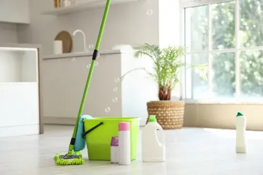 Babiččiny triky na úklid bez chemie, které fungují i dnes