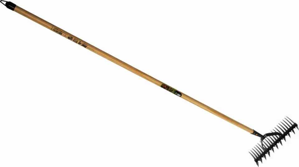 Trávníkový provzdušňovač