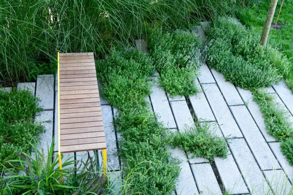 Mozaika z betonových dlaždic