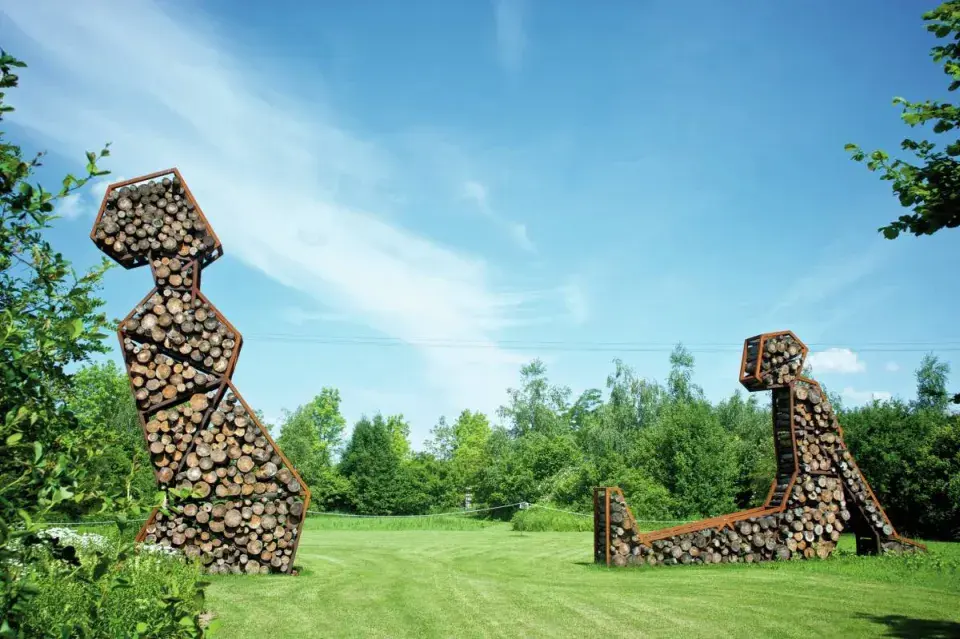 Obří sochy v Botanicusu