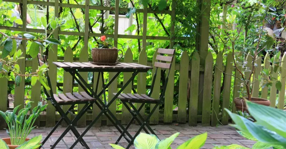 Sezení za zástěnou