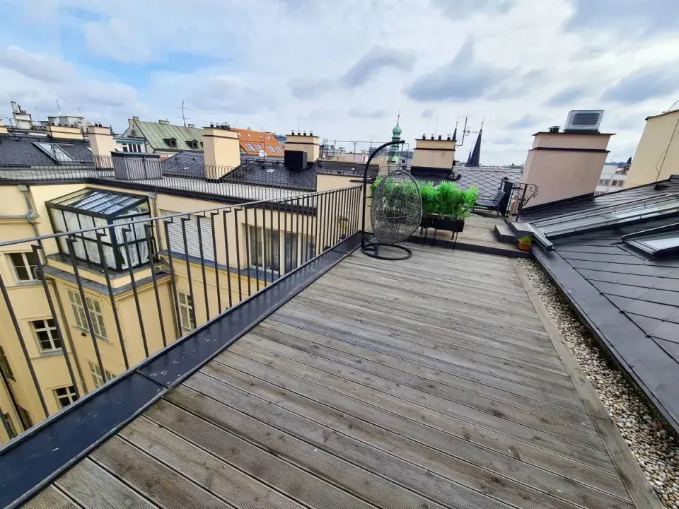 Střešní terasa před proměnou