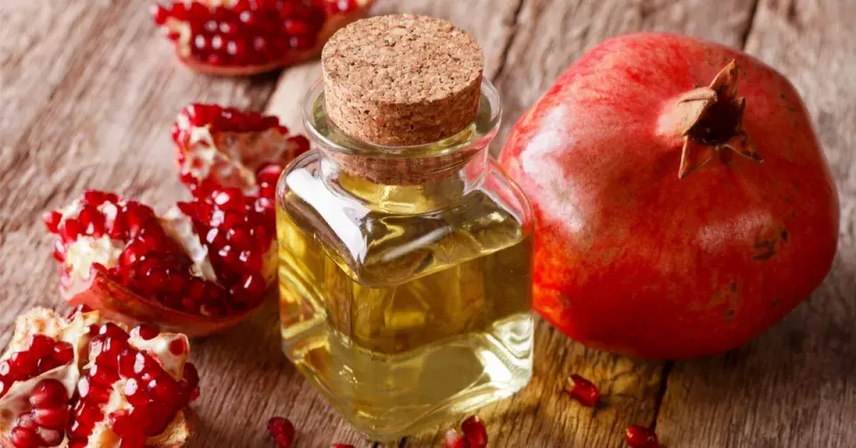 Olej z jadérek granátového jablka