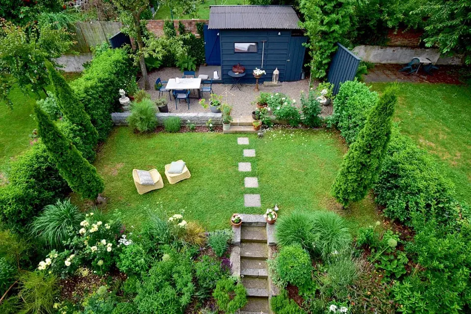 Pohled na břevnovskou zahradu shora