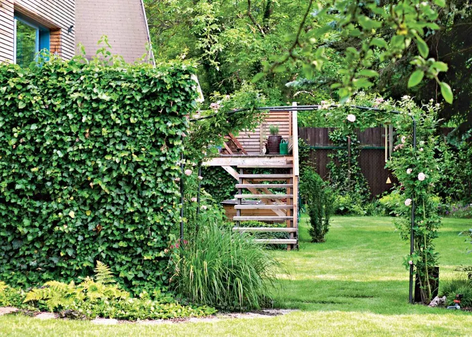 Terasa vysoko nad terénem