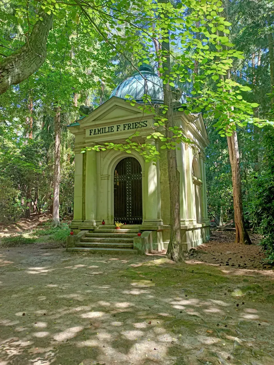 Lesní hřbitov Nový Bor