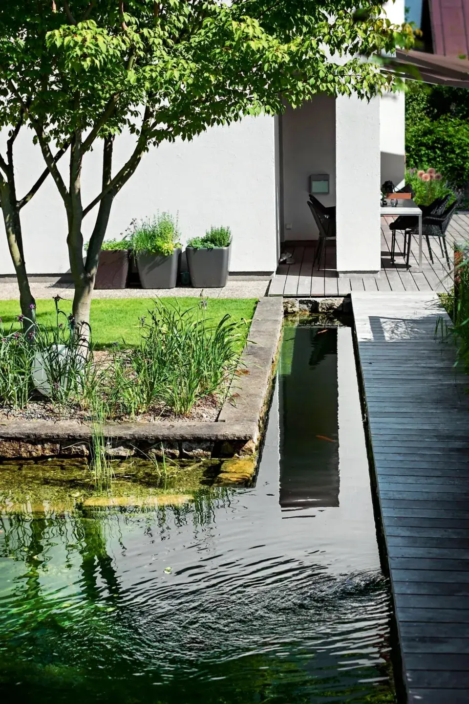 Mělký bazének na smočení nohou