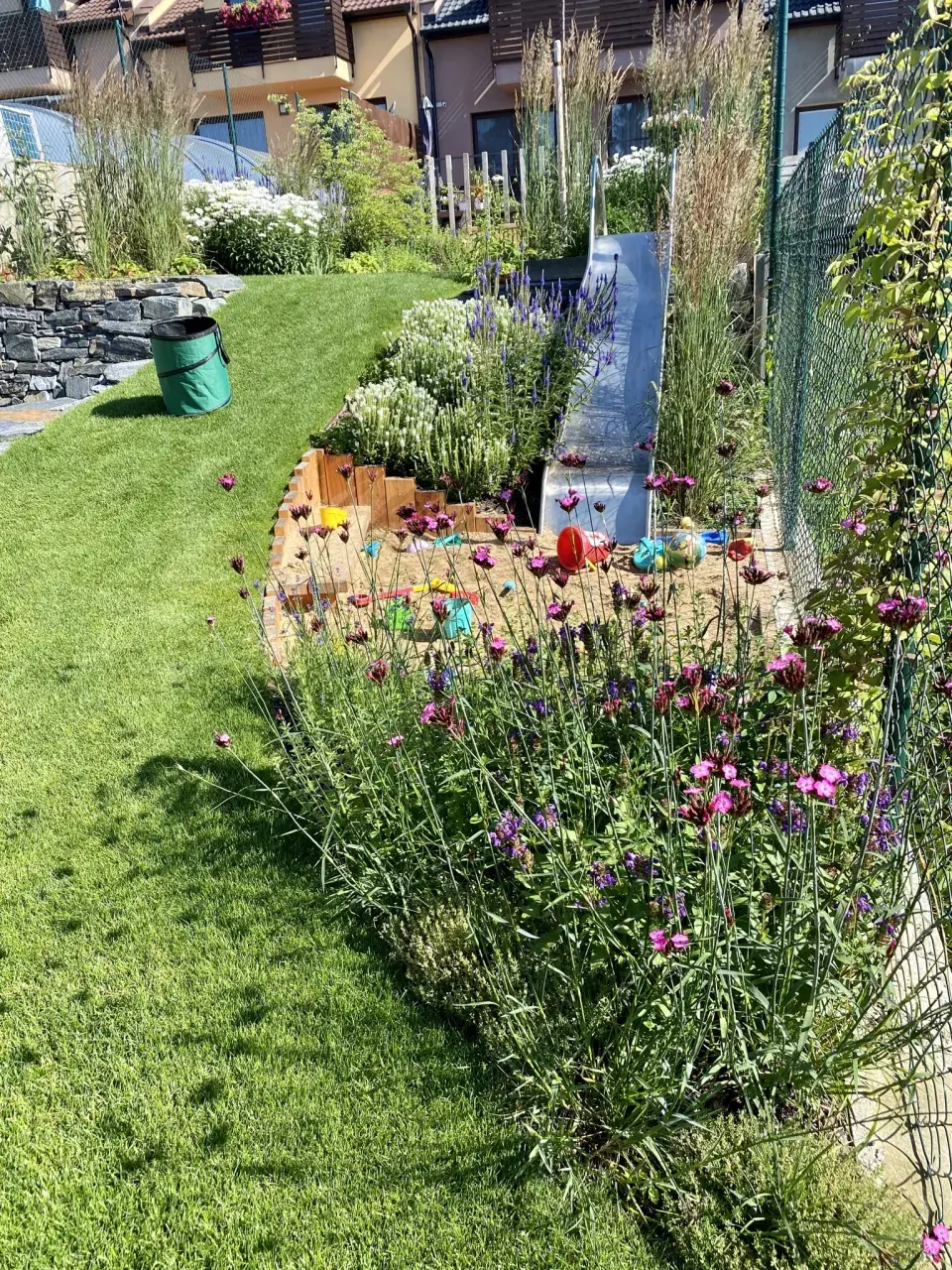 Zahrádka nad roklí