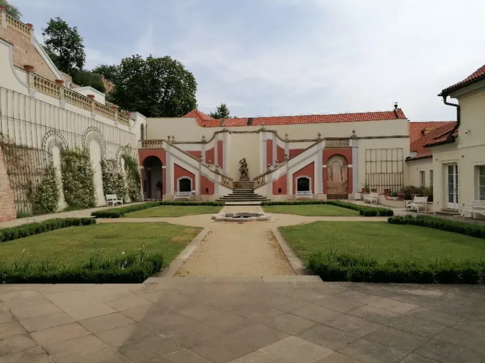 čtyři partery před Salla Terrenou