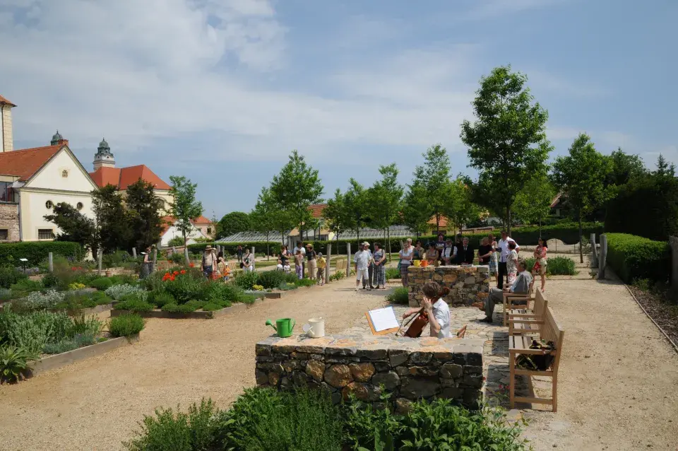 Valtice Bylinkova zahrada