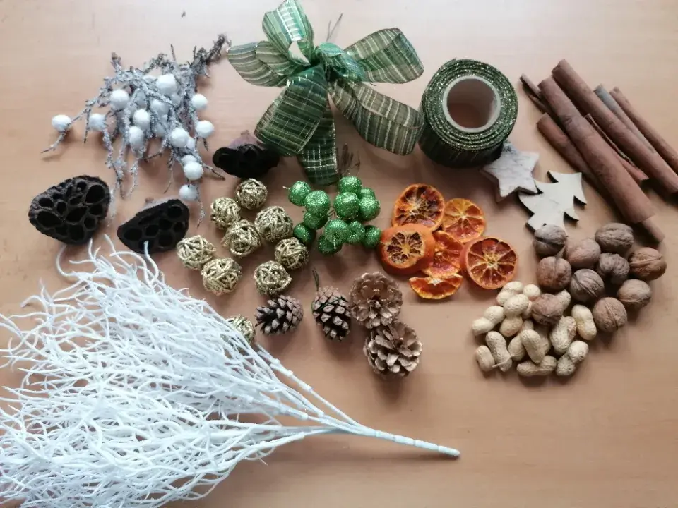 Dekorace na vánoční svícen