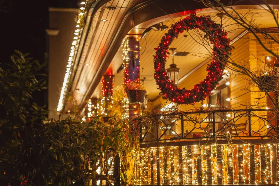 Vánoční výzdoba balkonu