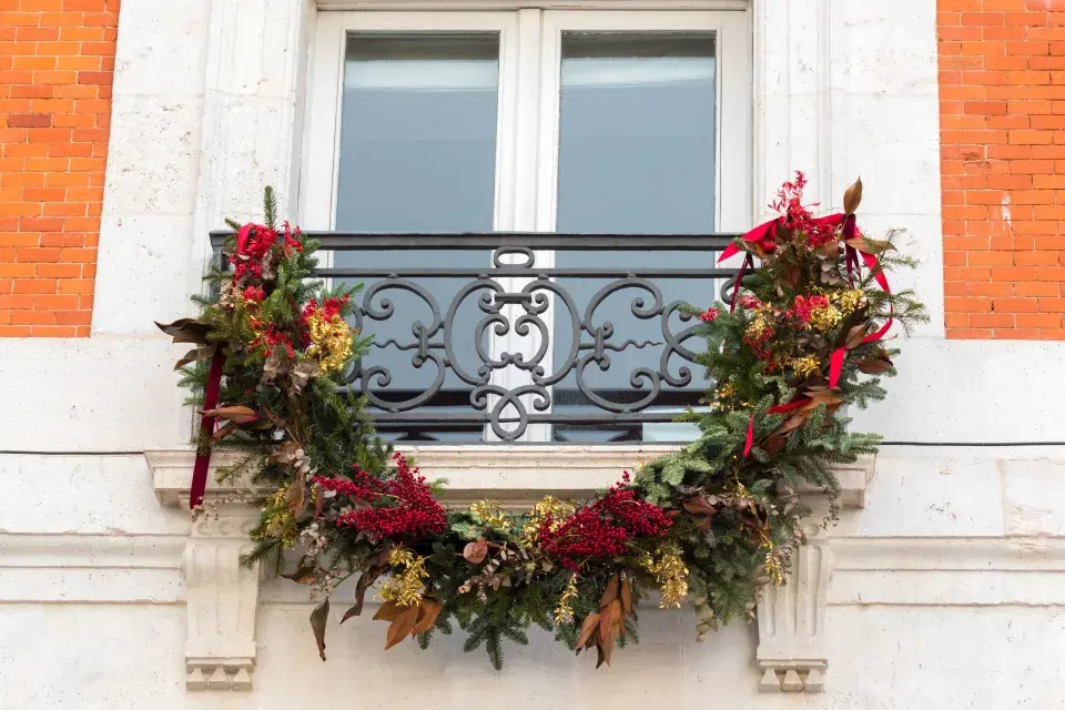Vánoční výzdoba balkonu