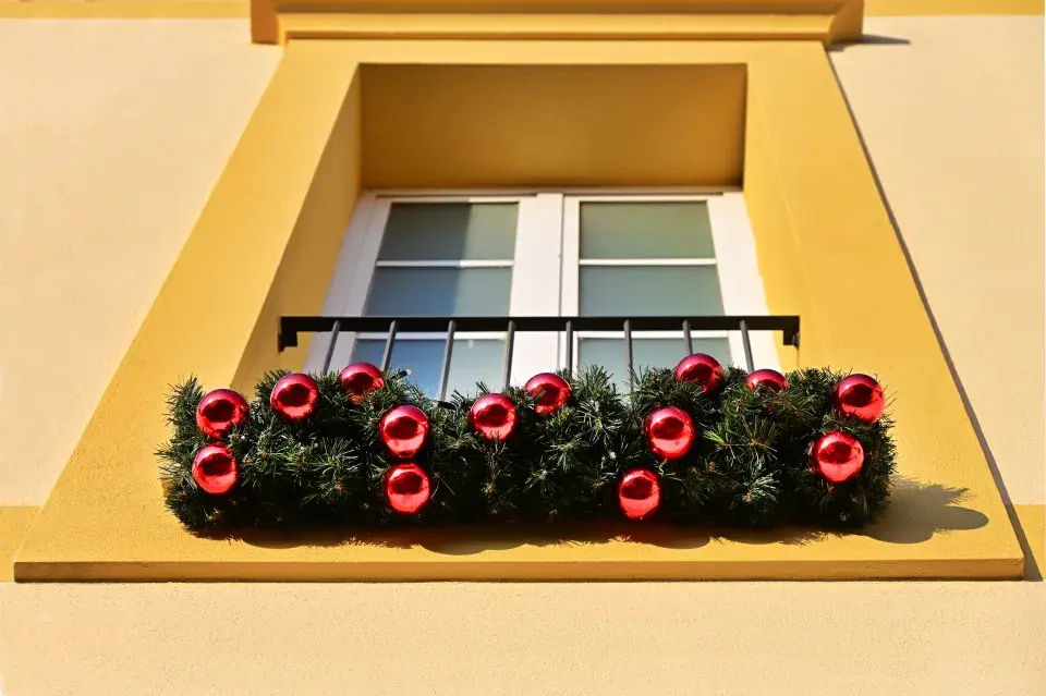 Vánoční výzdoba balkonu