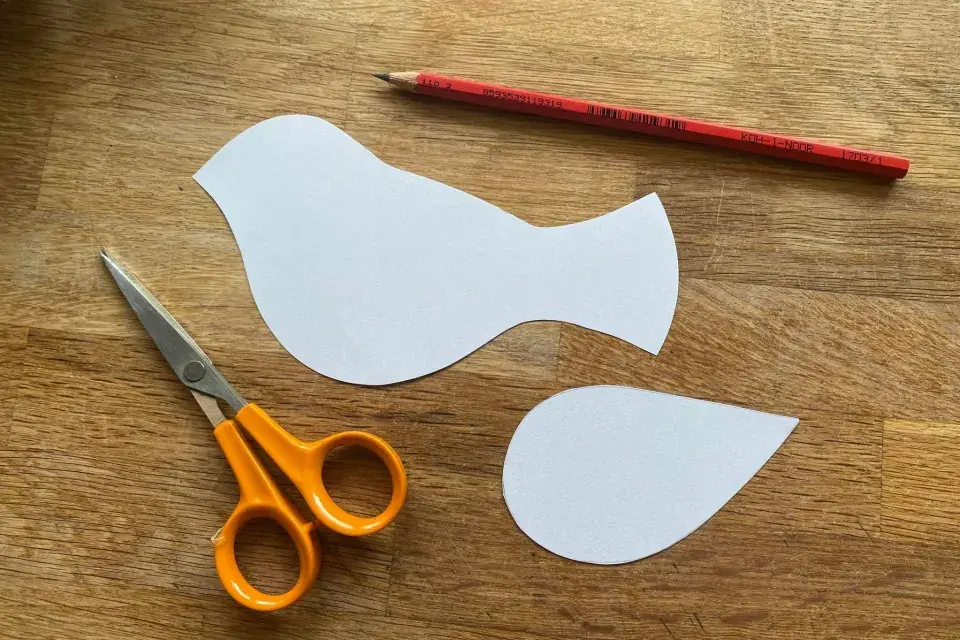 Připravte si šablonu z papíru