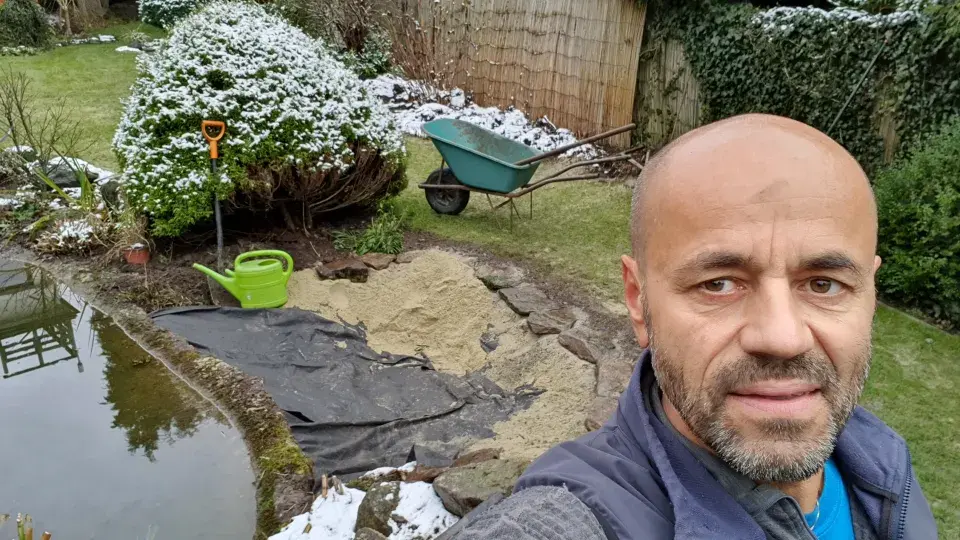 Na návštěvě zahrady u horolezce Radka Jaroše