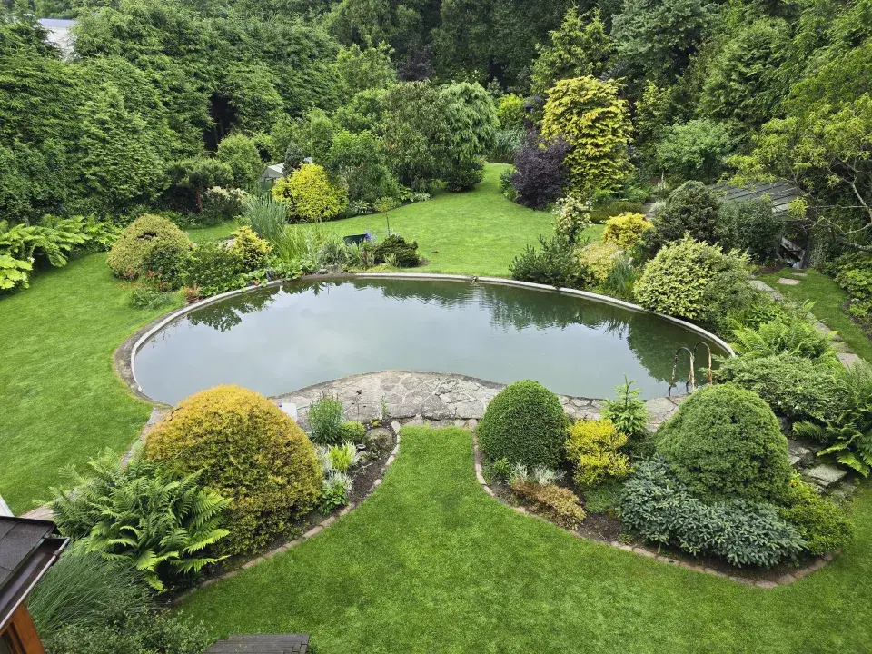 Na návštěvě zahrady u horolezce Radka Jaroše