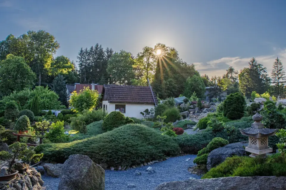 Japonská kamenná zahrada ve Sněžném na Vysočině