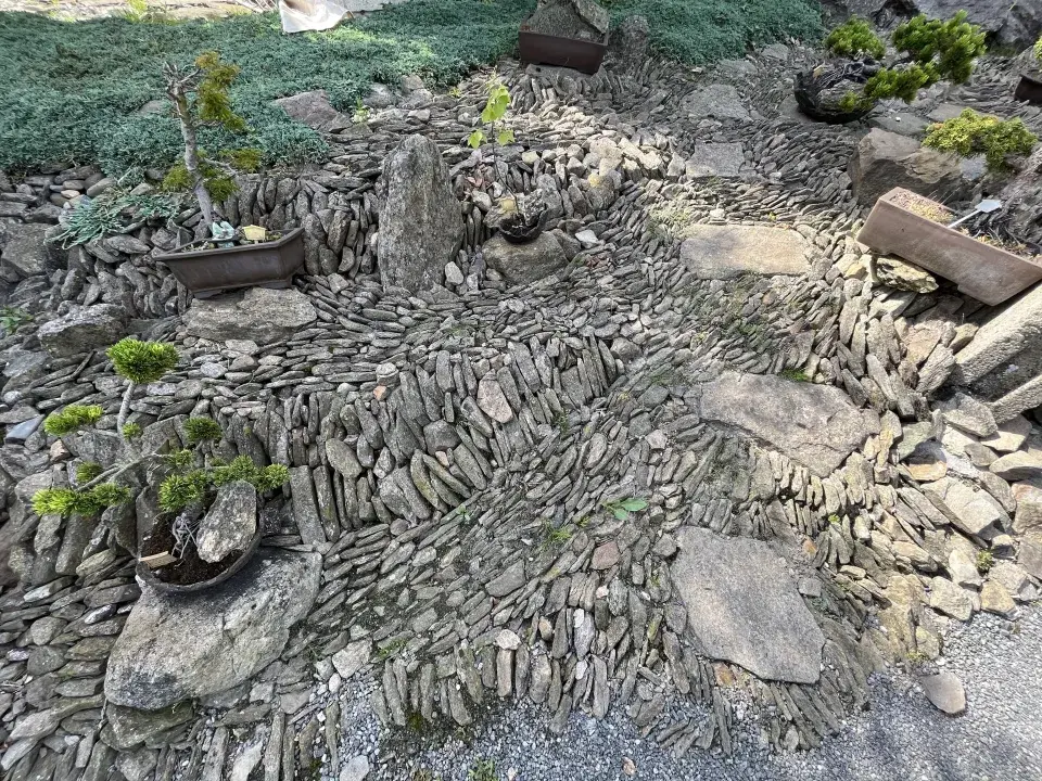 Japonská kamenná zahrada ve Sněžném na Vysočině