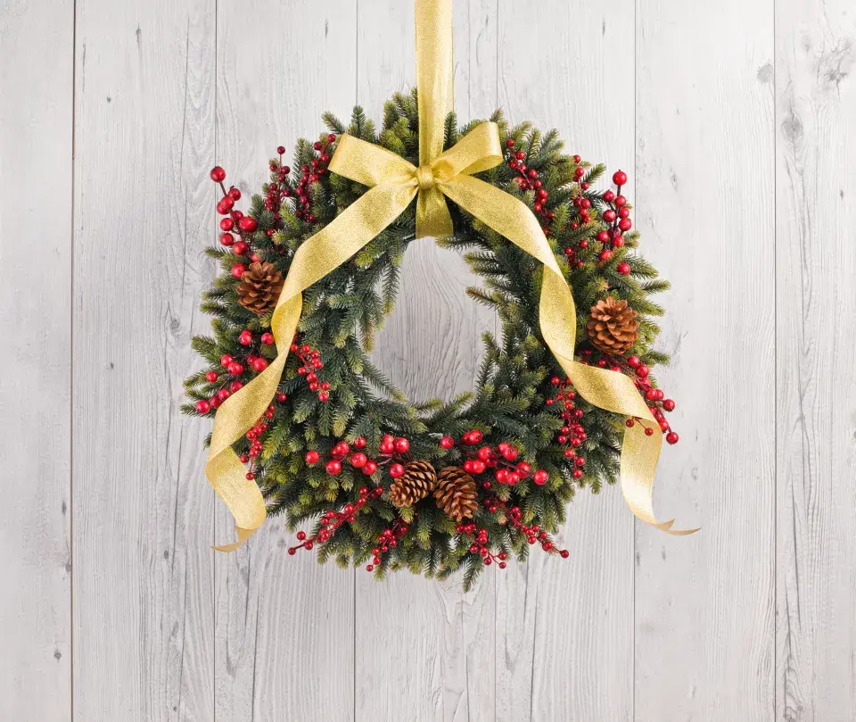 závěsný věnec na dveře