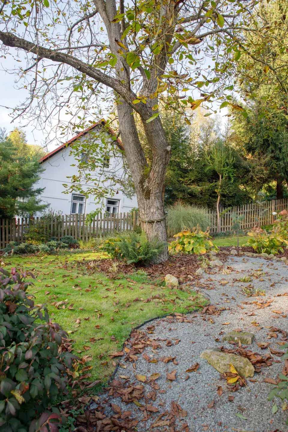 Část zahrady nazvaná Přes vodu