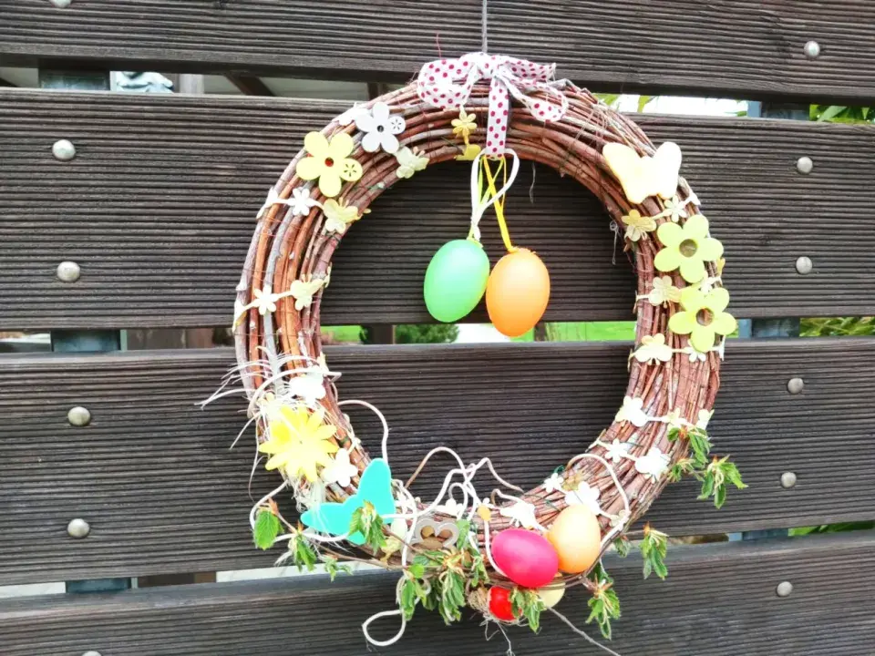 Velikonoční věnec na dveře