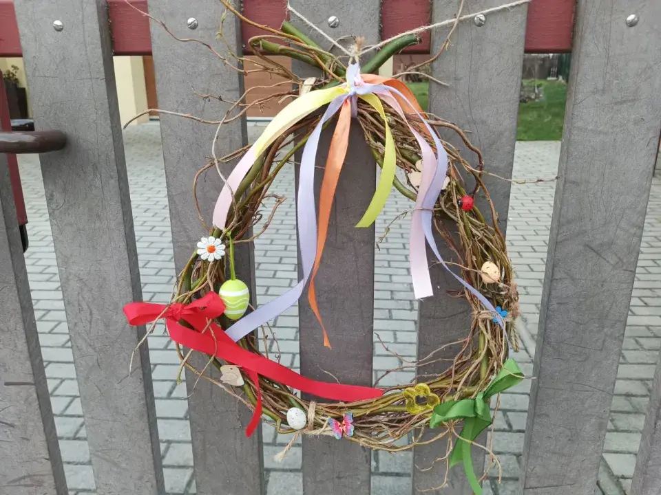 Velikonoční věnec na dveře