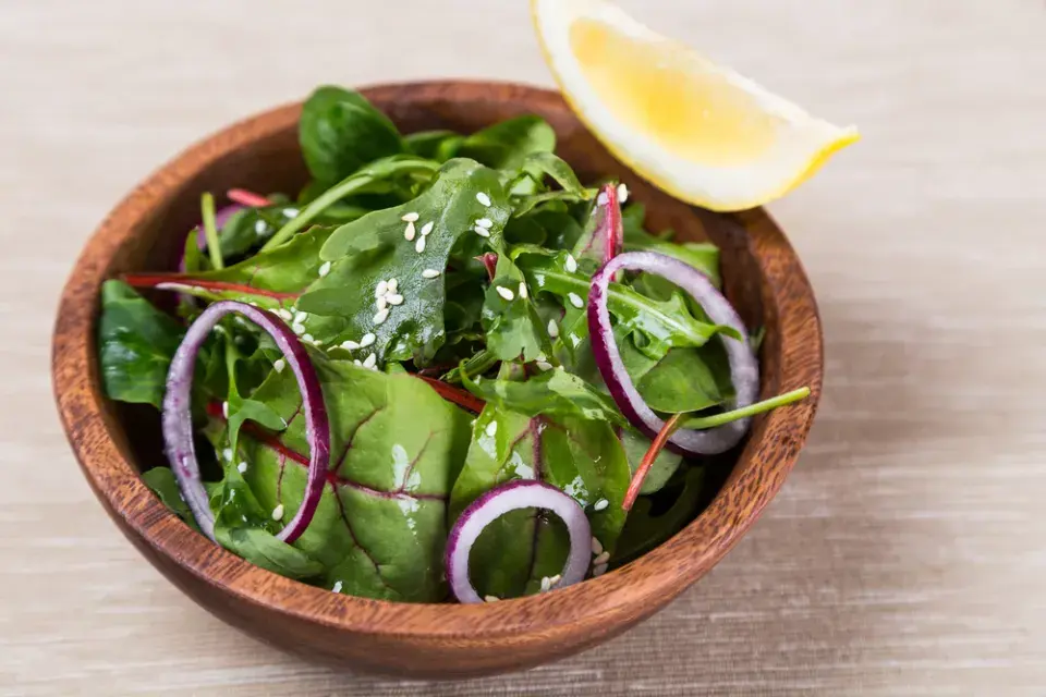 Roketa setá (Eruca sativa)