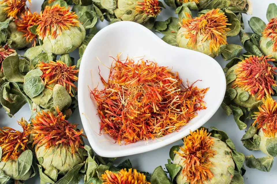 Světlice barvířská (Carthamus tinctorius) 