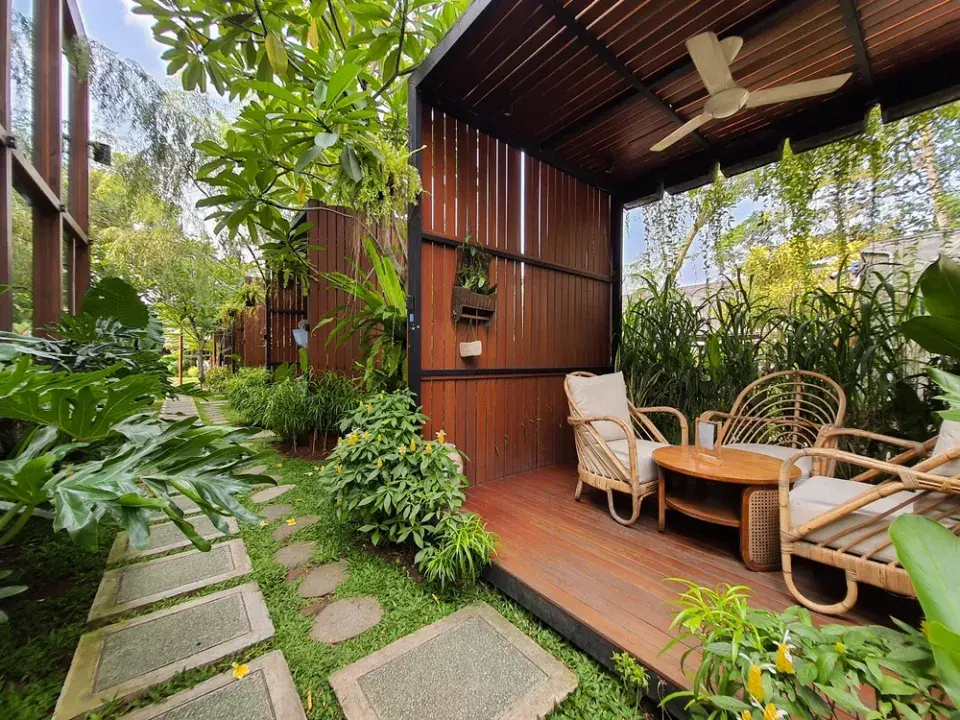 Posezení bez sršňů