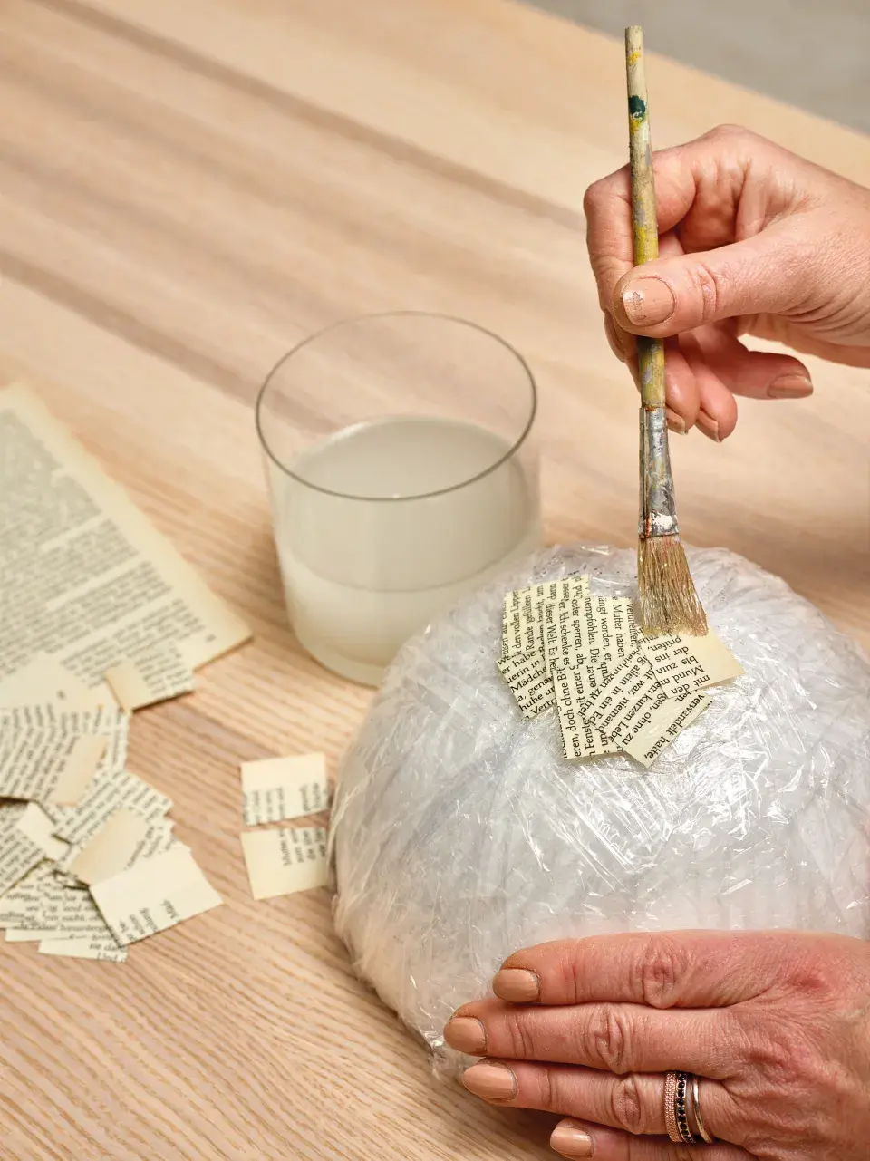 Květinové dekorace s vánoční hvězdou