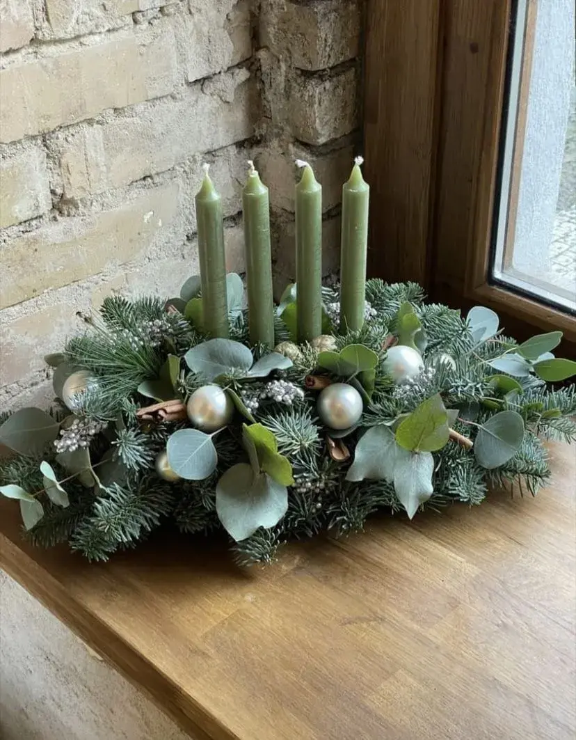 Vánoční svícny jako součást domácí atmosféry