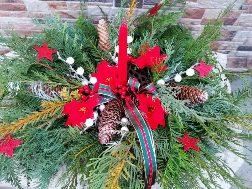 Vánoční svícen na hrob